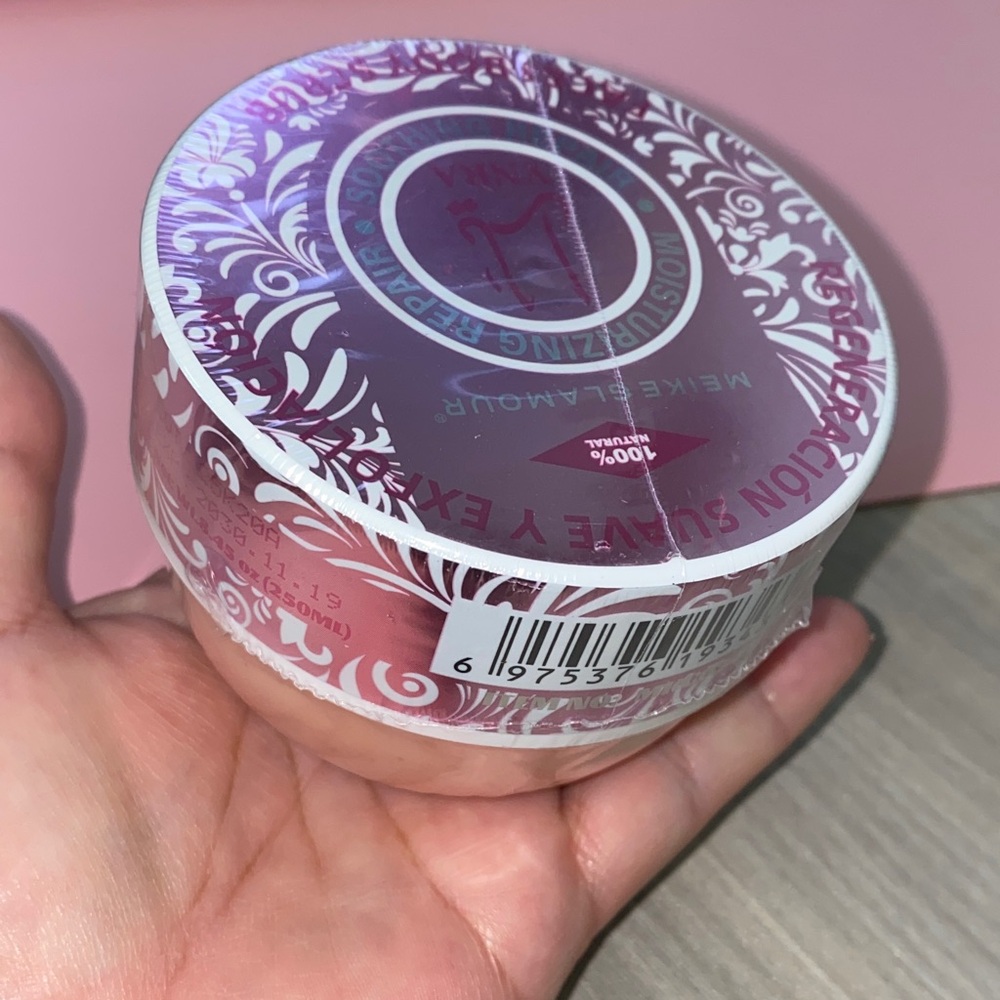 Meike Glamour YNRA Face & Body Scrub New and Sealed